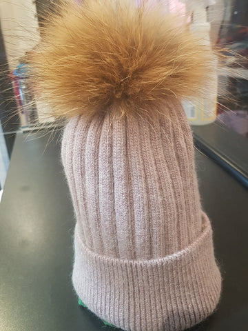 Mauve PomPom hat with Natural Fur