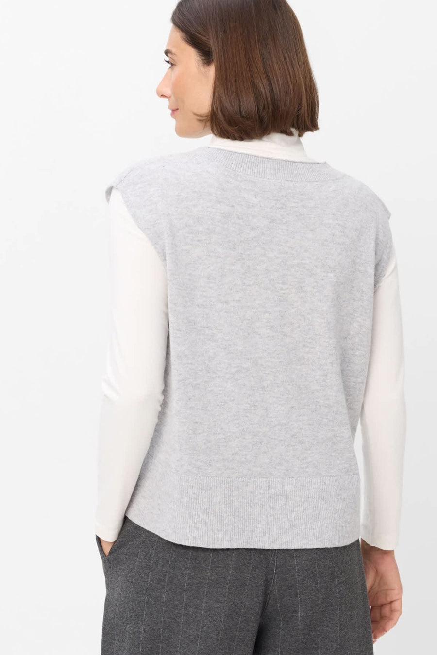 Sleeveless jacket in merino wool and cashmere