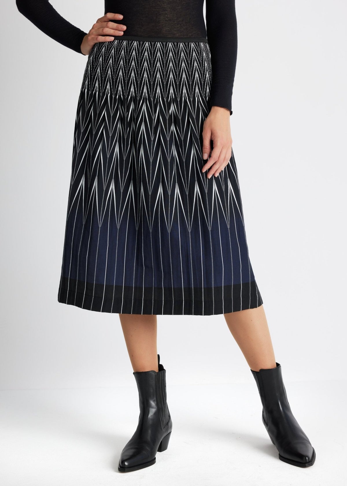 Classic navy/black Skirt