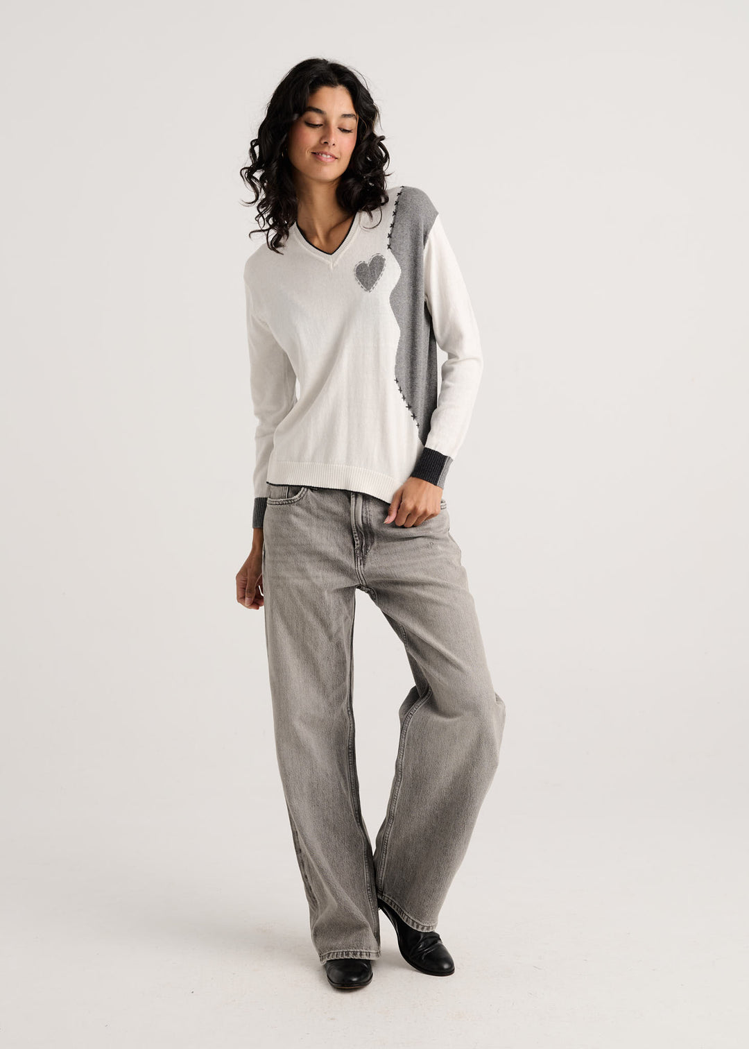 White Pullover