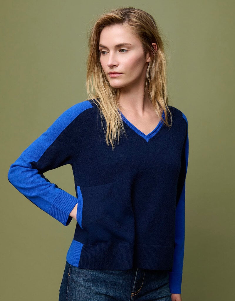 Pullover with pockets