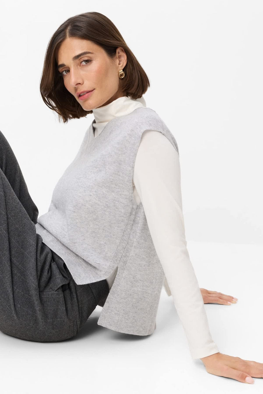 Sleeveless jacket in merino wool and cashmere