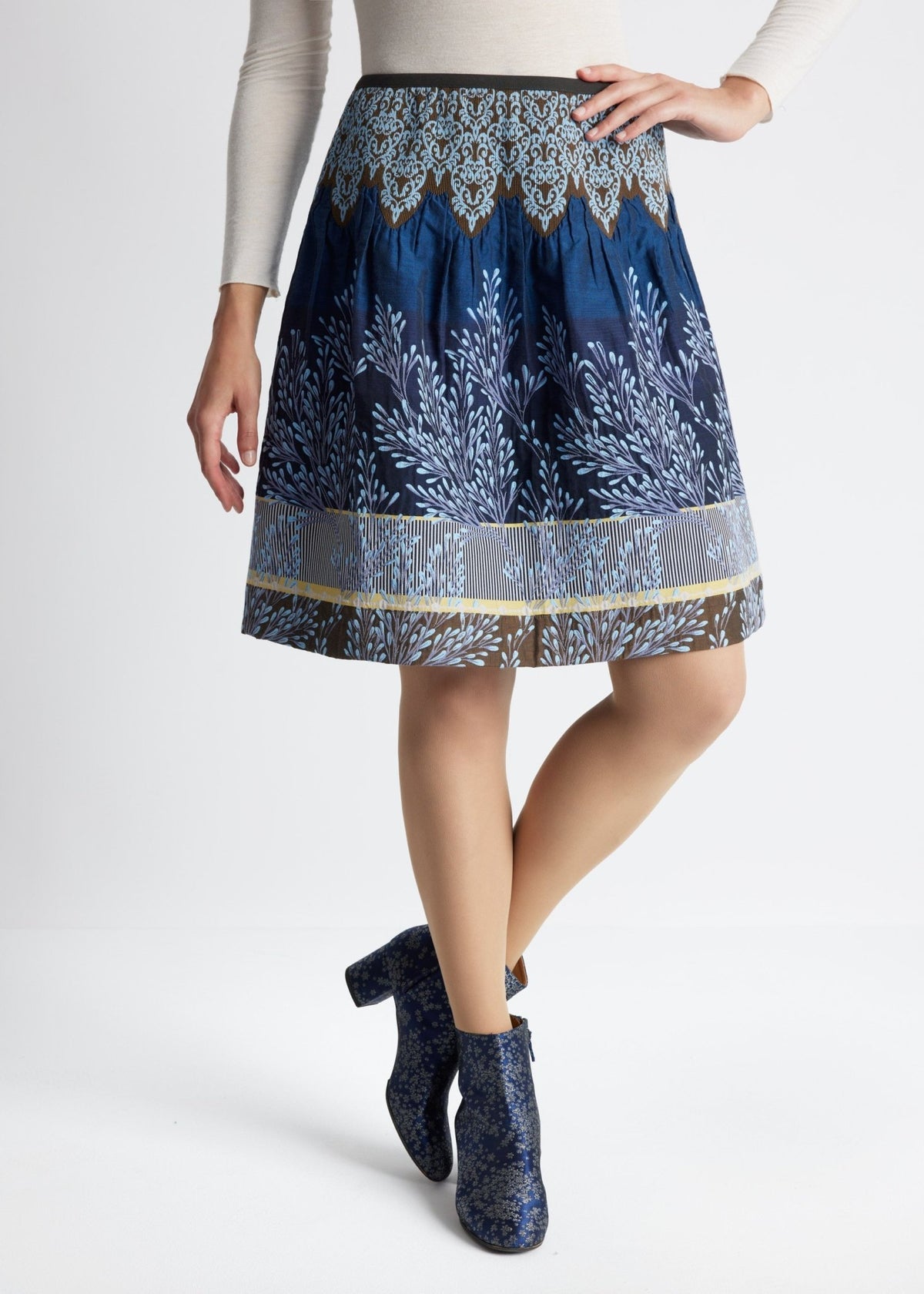 Fox's Skirt